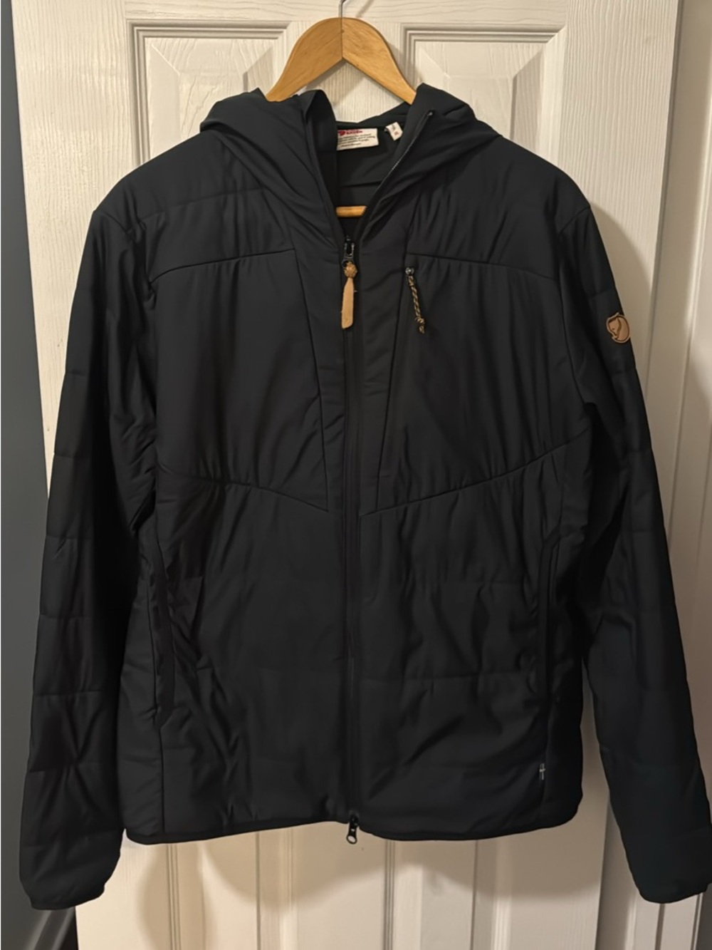 Fjallraven Women’s Black Hooded Puffer Jacket with Logo Patch
